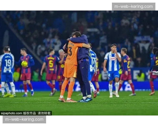 巴萨客场失利暴露防线稳定性问题 单场造点与防守漏人频发